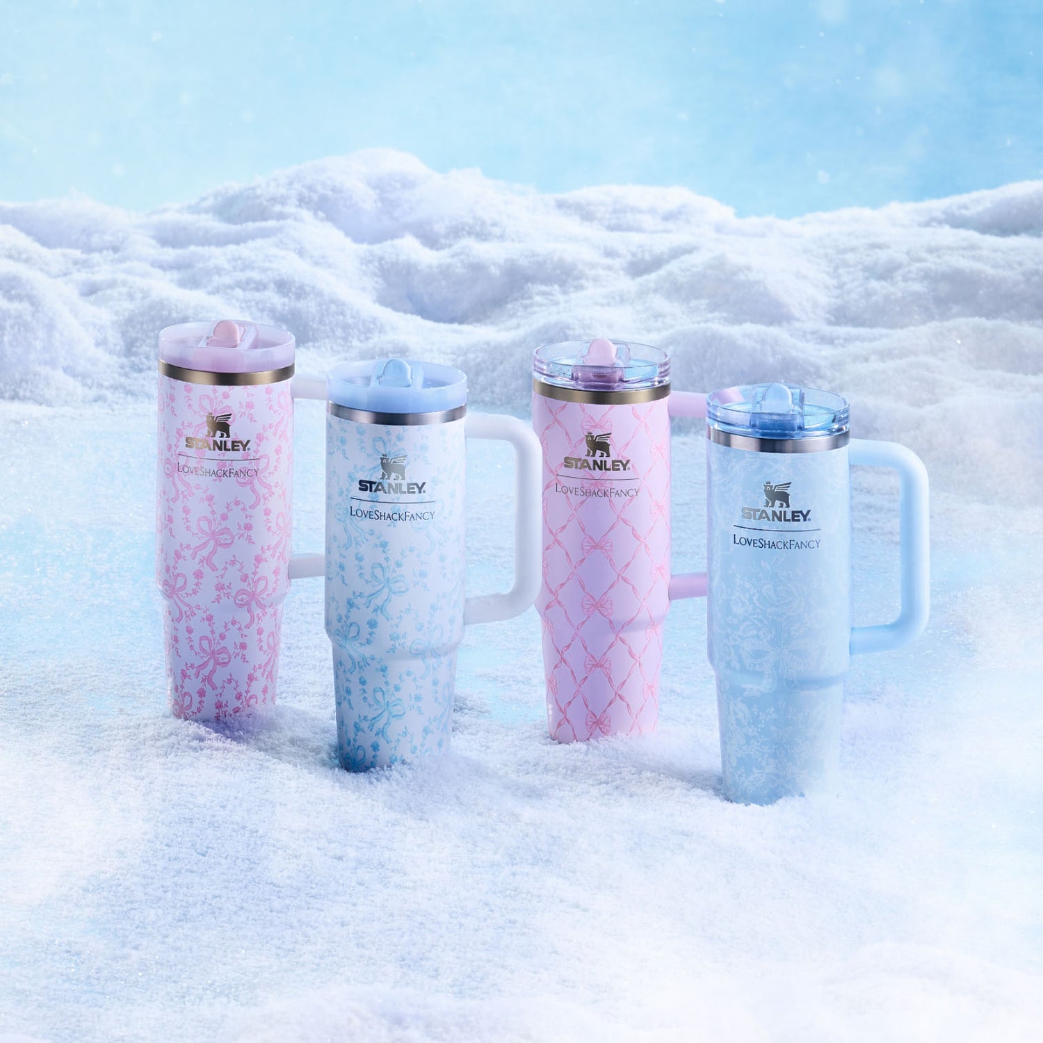 Stanley 1913 Stanley 1913 x LoveShackFancy Holiday Quencher® ProTour Flip Straw Tumbler 30 OZ in Toscana Toile Alpine Blue | View 4