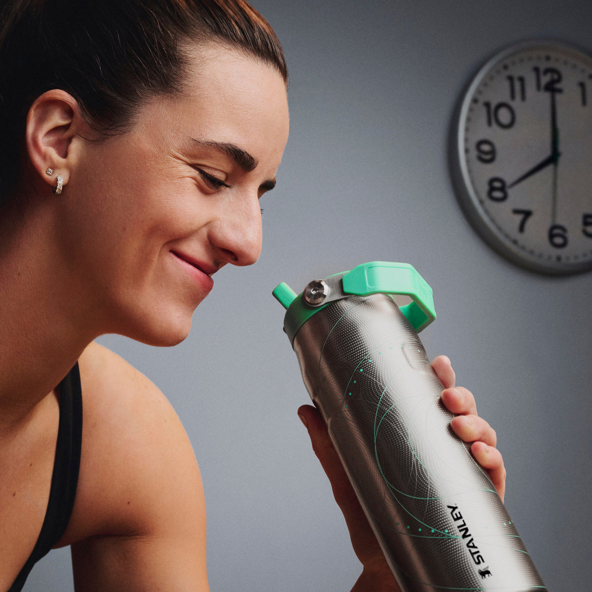 Stanley 1913 Stanley 1913 x Caitlin Clark IceFlow™ Flip Straw 2.0 Bottle 24 OZ in Caitlin Clark Future | Front View