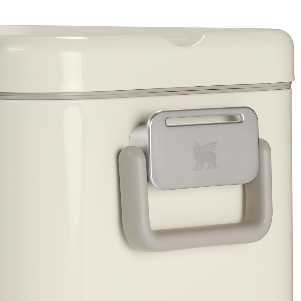 Stanley 1913 The Lifted Spirits™ Steel Cooler 26 QT in Cream Gloss