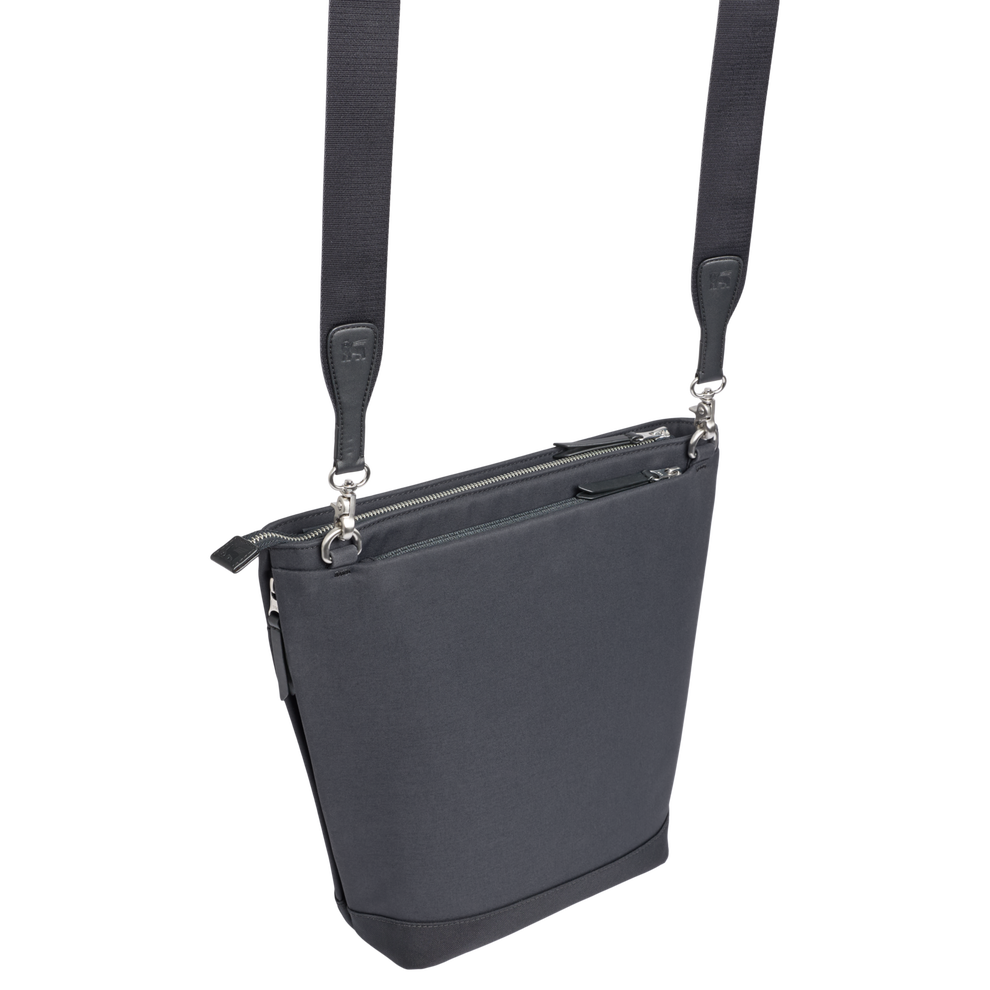 Stanley 1913 The Standby Satchel 10.57 QT in Black | Back View