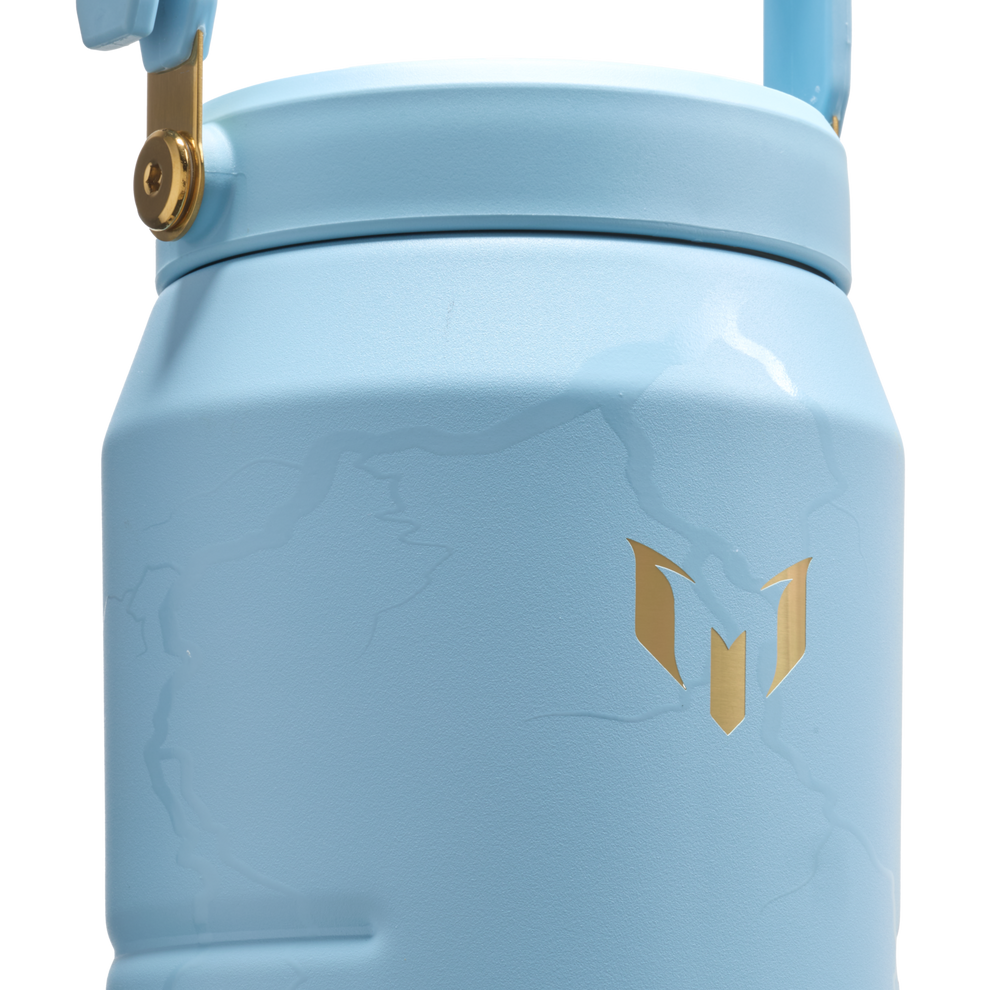 Stanley 1913 The Messi x Stanley IceFlow™ Flip Straw Jug 64 OZ in Messi Striker Blue